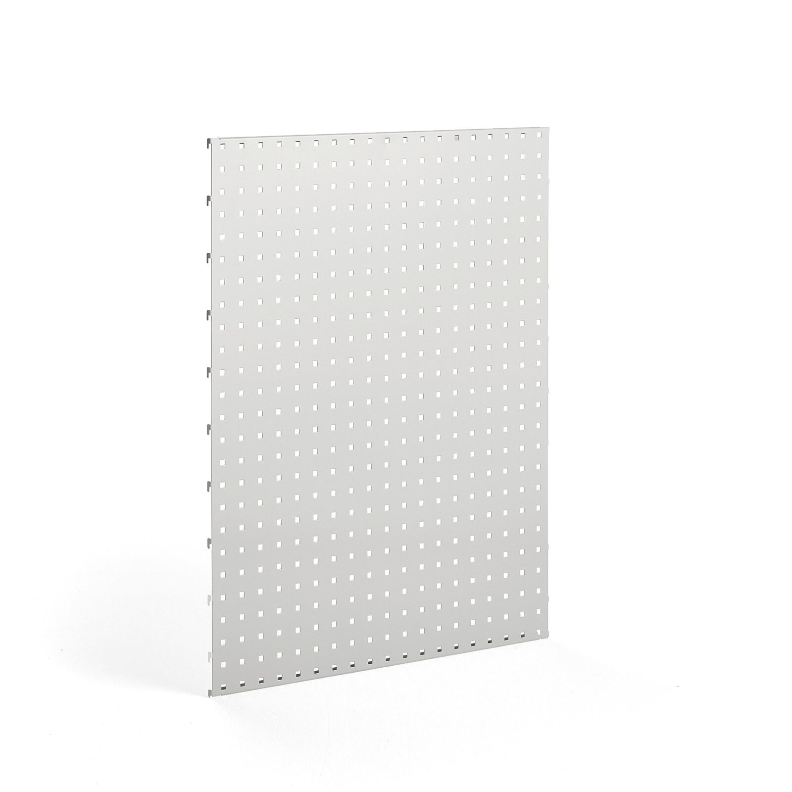 Perforovaný panel na nářadí